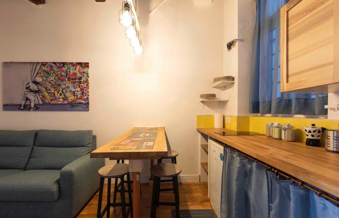 Roma Trastevere Accomodation Villa ภายนอก รูปภาพ