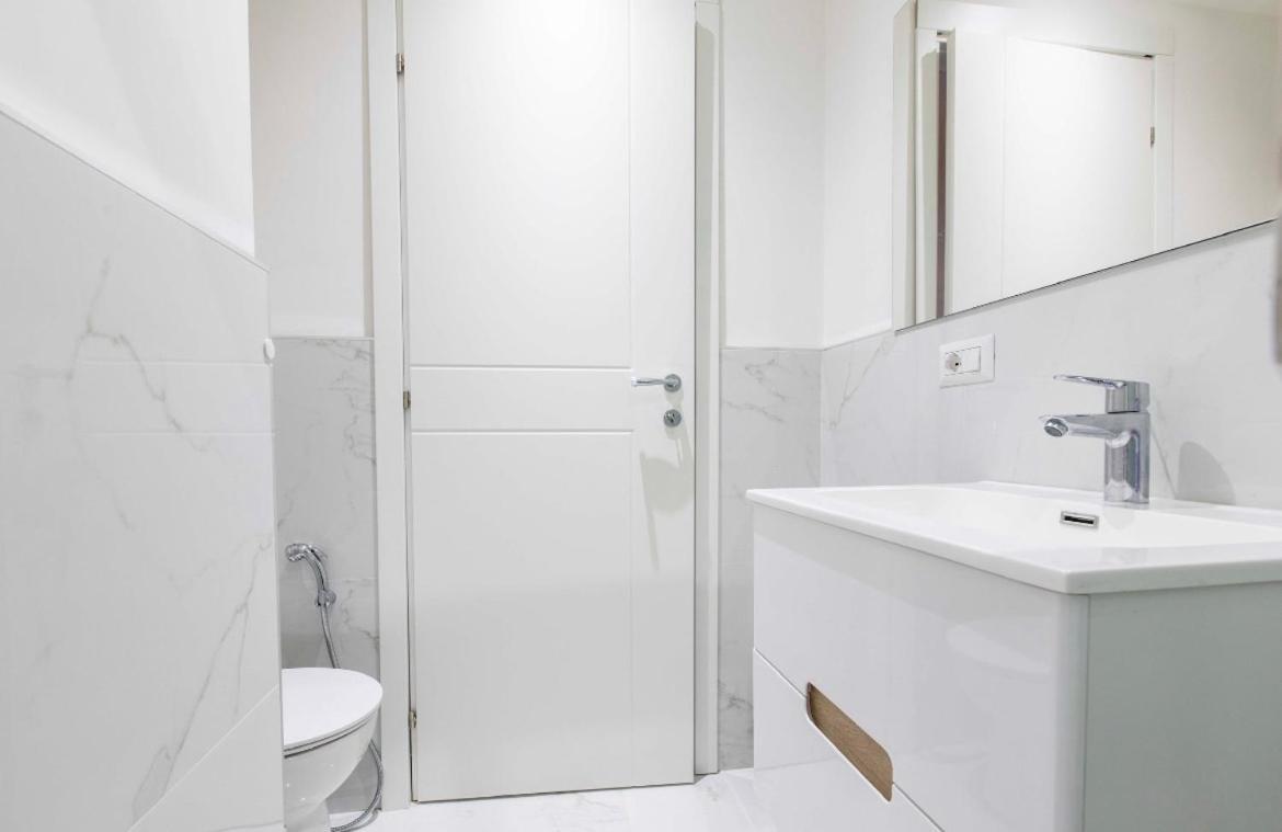 Roma Trastevere Accomodation Villa ภายนอก รูปภาพ